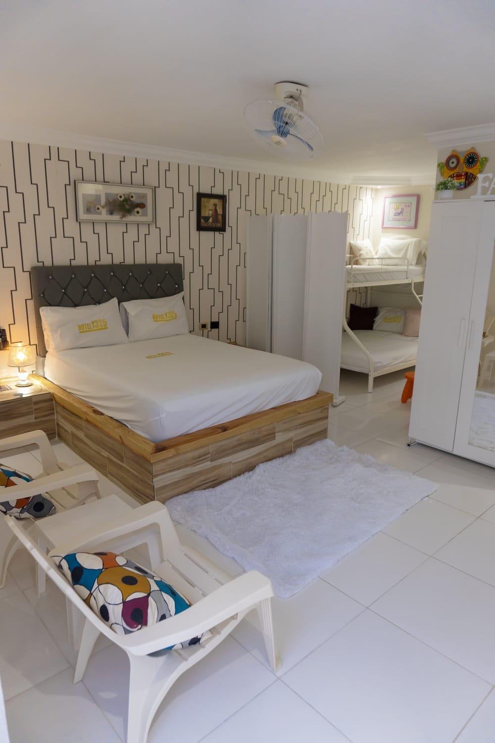 באני Hotel1325 מראה חיצוני תמונה