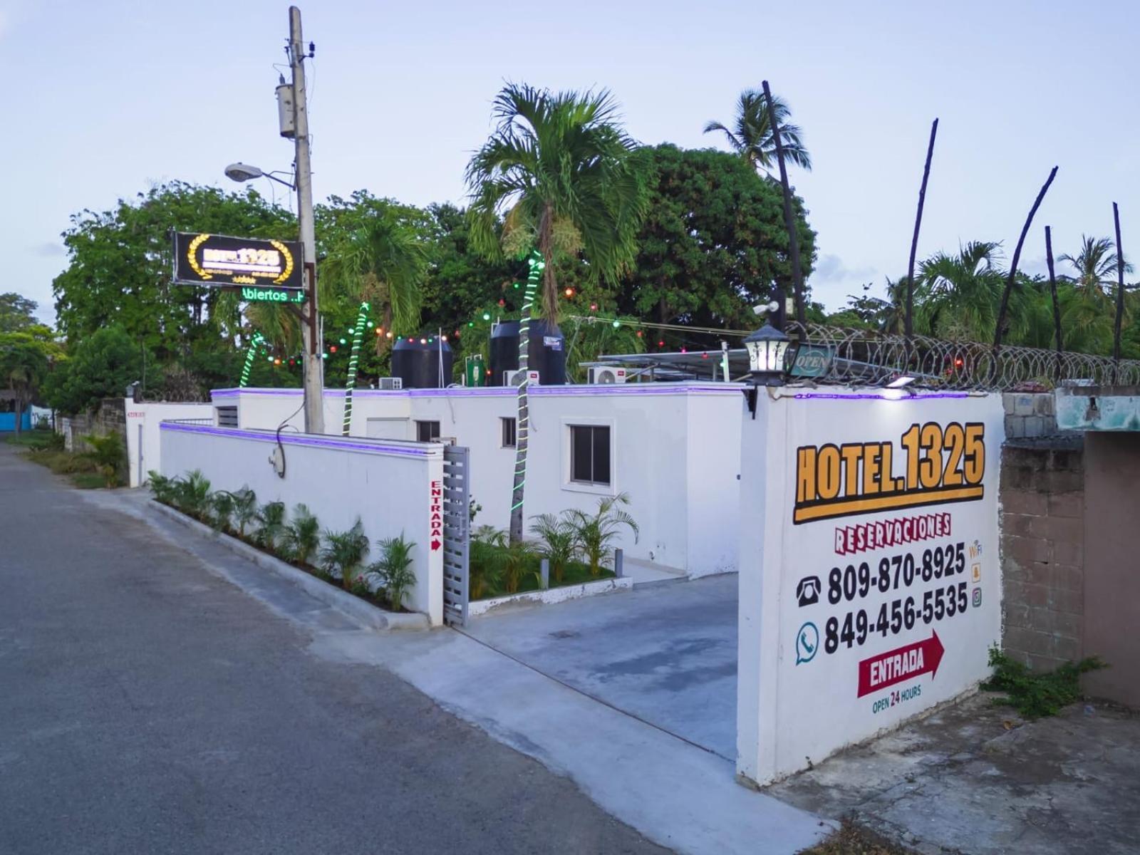 באני Hotel1325 מראה חיצוני תמונה